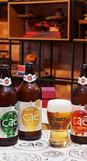 http://caerestaurantebar.com.br/wp-content/uploads/2018/07/CAE_180712_014-300x555.jpg